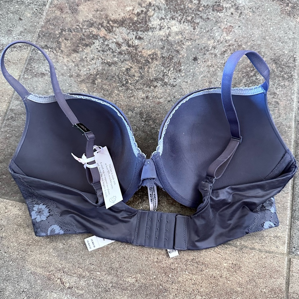 Victoria's Secret Deep Purple Bra with Lace - Picture 2 of 3